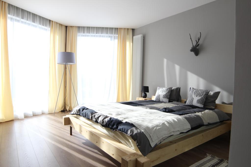 Villa Swiss Săcele Стая снимка